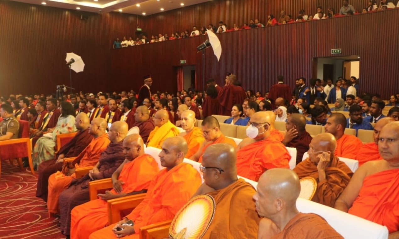 horizontal-large Image 2