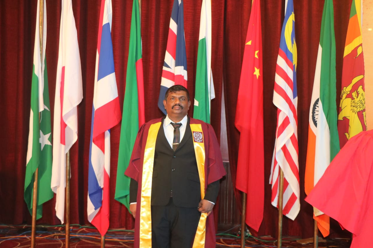 horizontal-small Image 2